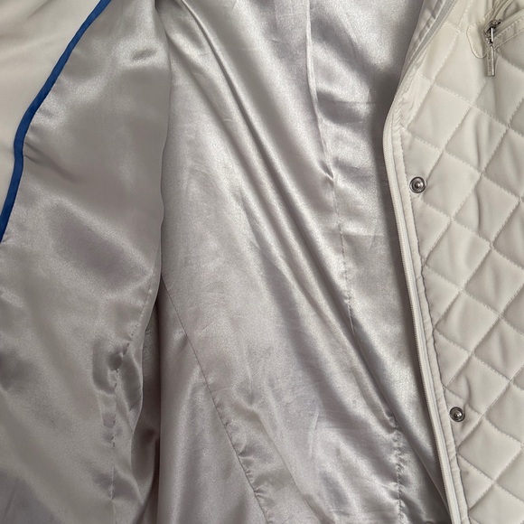 Calvin Klein Quilted Cream Hooded Puffer Jacket - Picture 3 of 4